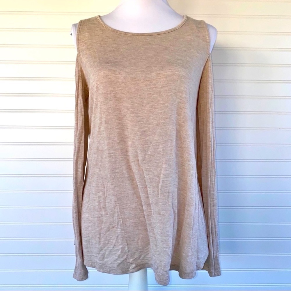 Elle Cold Shoulder Top Size M Beige Long Sleeve Heathered Knit Shirt